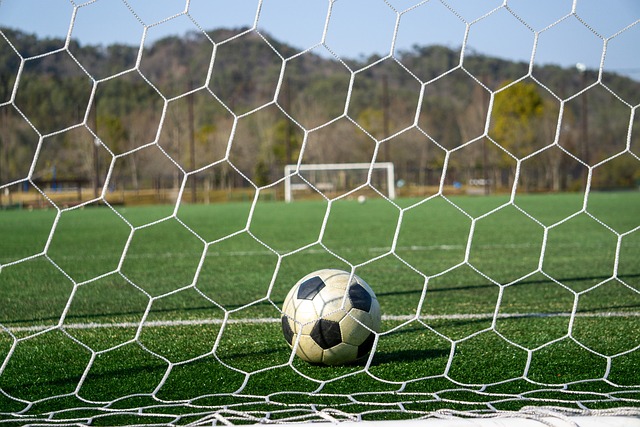 火箭39分大胜太阳，8人上双轻松获胜，杜兰特伤势堪忧.